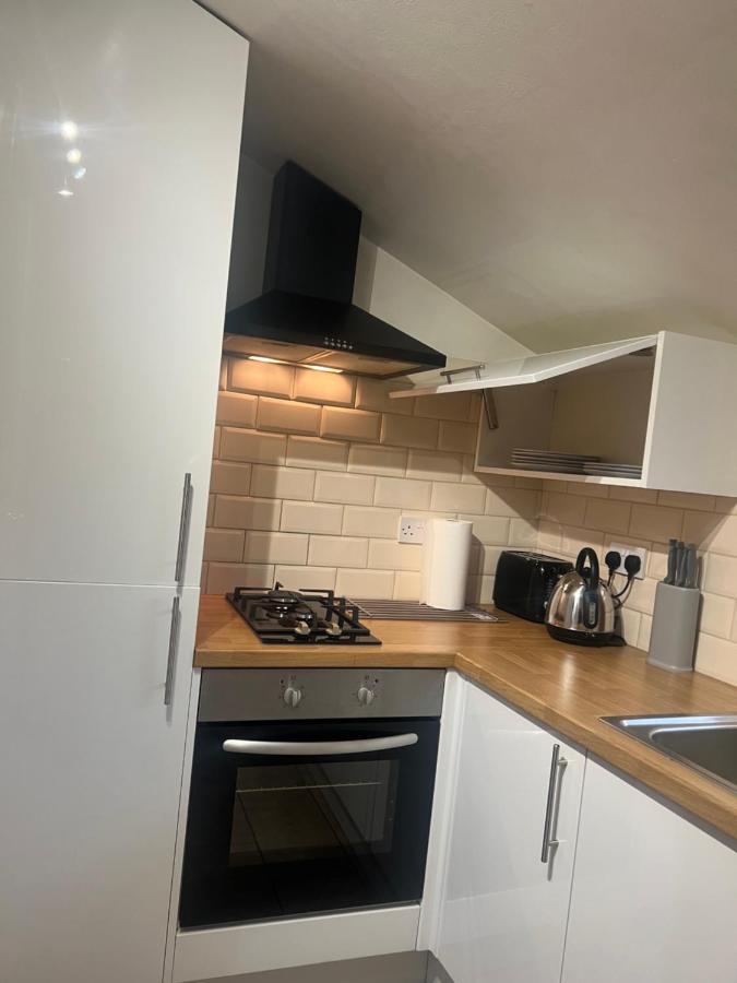Large Modern Studio Flat London Exterior photo